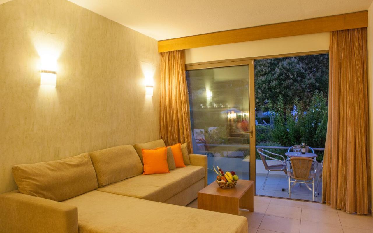 Hotel Ialyssos Bay 4*